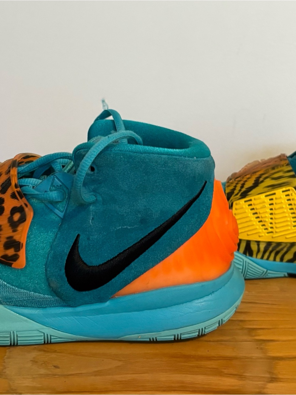 Nike Kyrie 6 Kids 6.5Y Blue/Orange Animal Print Sneakers BQ5599-300 - Picture 7 of 16